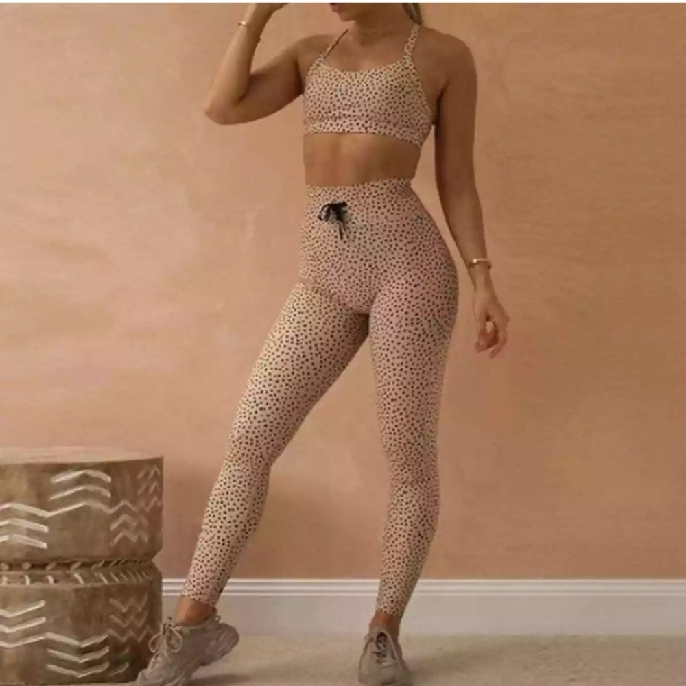 NWOT White Fox X Sarah's Day Speckle High-Waisted Leggings, M